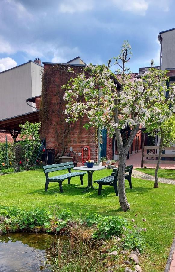 Spreewald Unterkuenfte "Alte Zigarrenfabrik" Familie Haefner Appartement Lübben Buitenkant foto